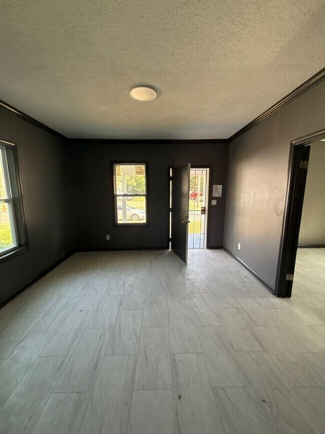 Foto del edificio - 2543 Pershing Ave