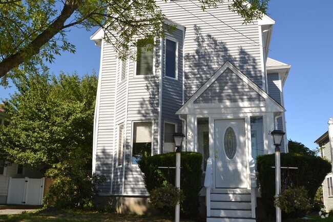 Building Photo - 28 Trowbridge St