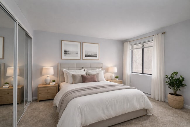 Bright, Airy Bedroom with Great Closet - Wood Wind Gardens