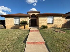 Building Photo - 439 Puig Dr