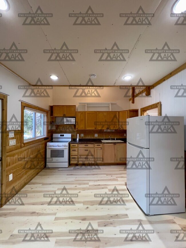 Foto del edificio - Cozy 1-Bedroom Loft Home with Office & Covered Deck/Sorry no pets