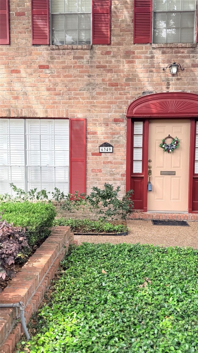 Building Photo - 6349 Briar Rose Dr