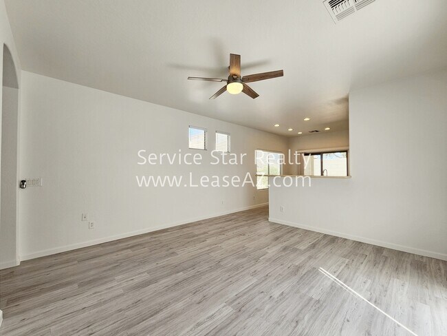 Building Photo - 11839 N 51st Dr