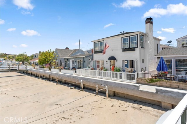 Primary Photo - 1403 North Bay Front