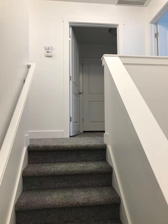 Building Photo - 2036 N 350 E