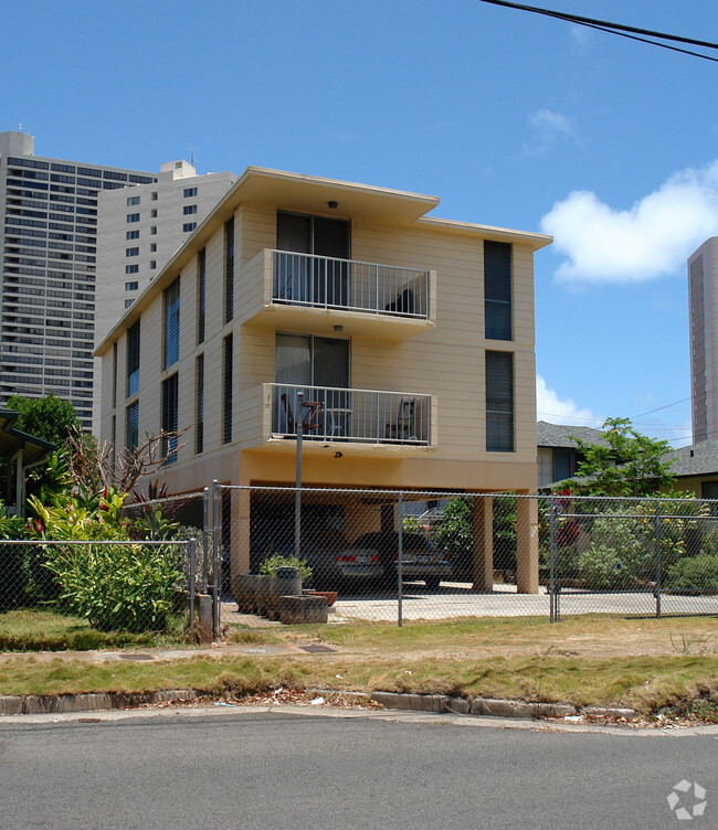 Building Photo - 657 Hausten St