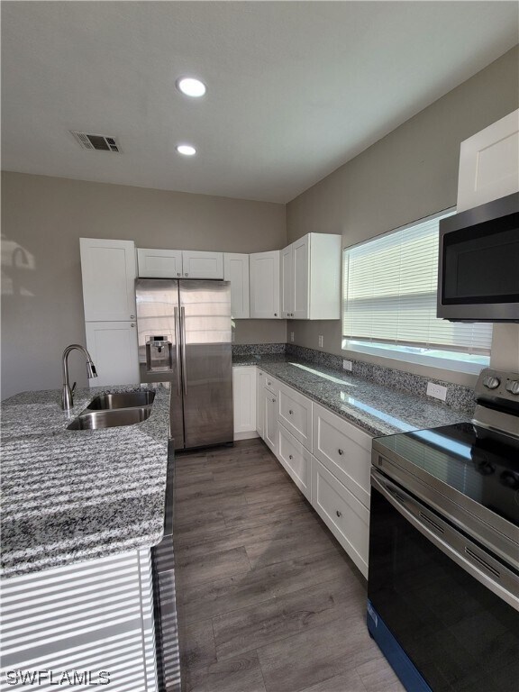 Foto del edificio - 5453-5455 Avenue E