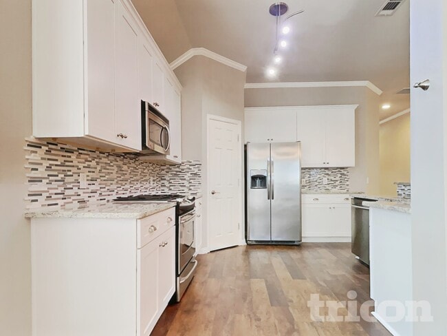 Foto del edificio - 2748 Cedar Ridge Ln