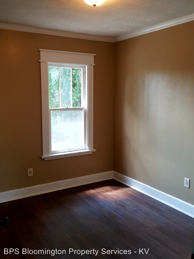 Building Photo - 7 br, 3 bath Apartment - 710 E 9th St