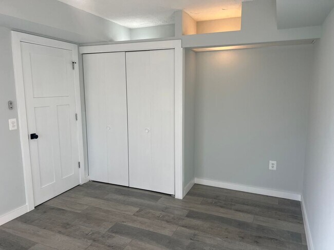 Foto del edificio - 2214 Deerfern Crescent