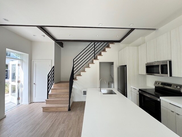 Foto del edificio - 784 Farmington Ave