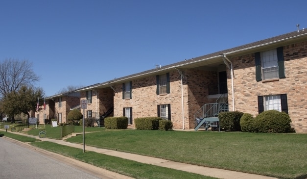 Building Photo - Archer Village Apartments