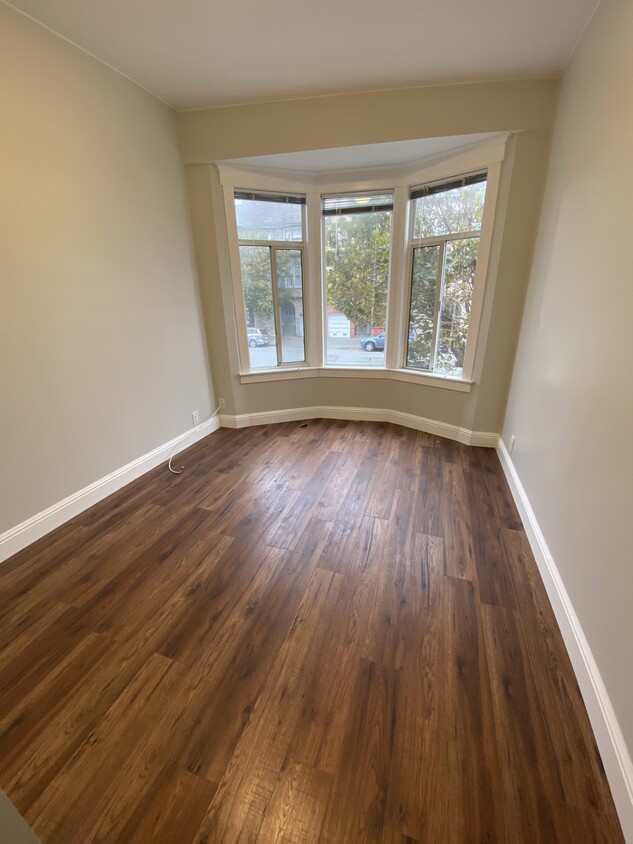 Foto principal - 4550 California St