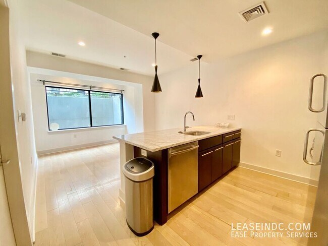 Foto del edificio - 1634 14th St NW