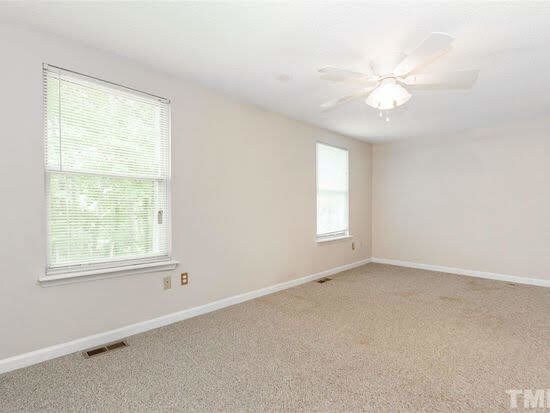 Dormitorio grande - 4105 Iver Johnson Dr