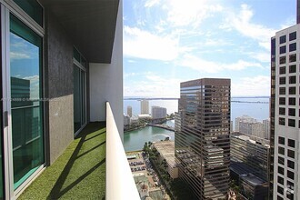 Building Photo - 500 Brickell Ave