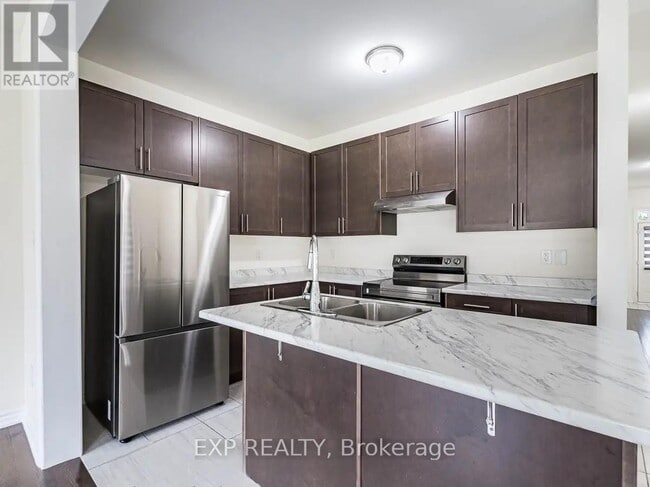 Building Photo - 10 Truffle Ct