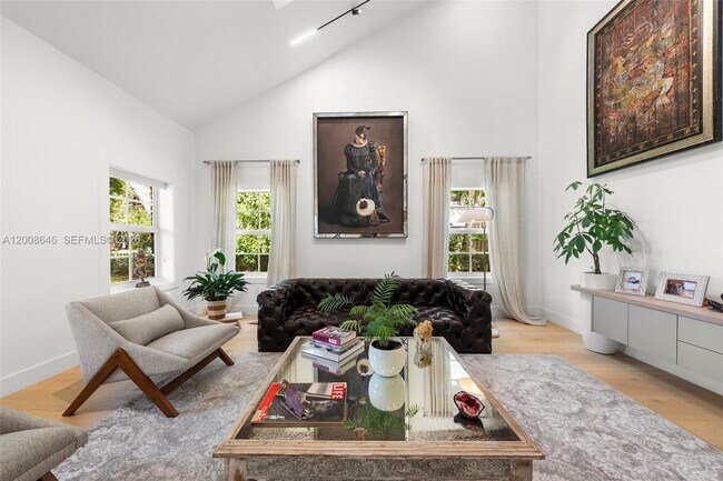 Foto del edificio - 8220 SW 182nd St