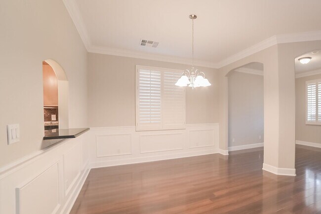 Building Photo - 7222 W Alta Vista Rd
