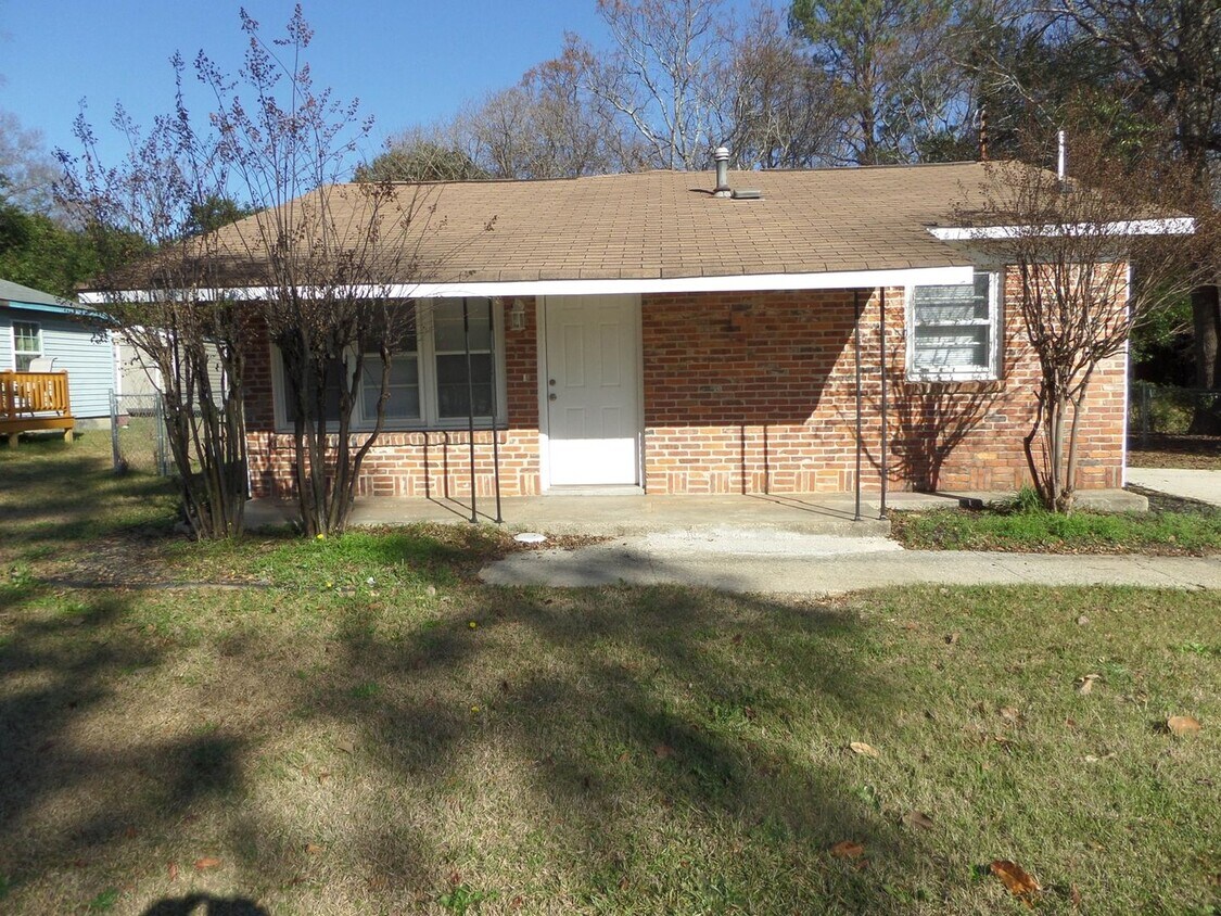 Primary Photo - Charming 3BR House in Warner Robins