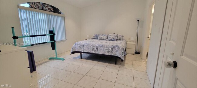 Foto del edificio - 3 br, 2 bath House - 18862 NW 86th Ct