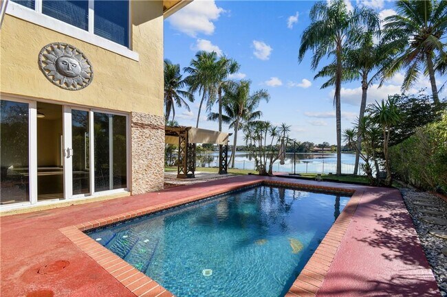 Foto del edificio - 541 NW 205th Ave