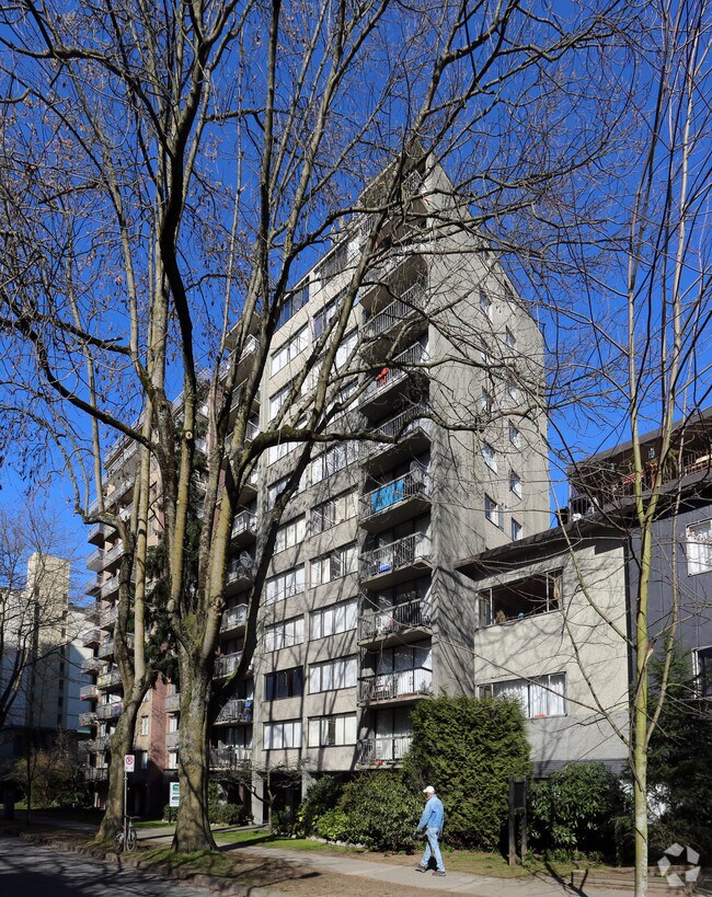 Photo du bâtiment - 1629 Haro Street