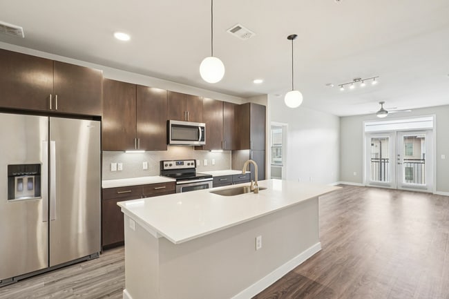 Tradehouse at Bulverde Marketplace - B2 Chef Inspired Kitchen - Tradehouse at Bulverde Marketplace