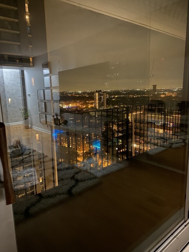 Foto del edificio - 6033 N Sheridan Rd
