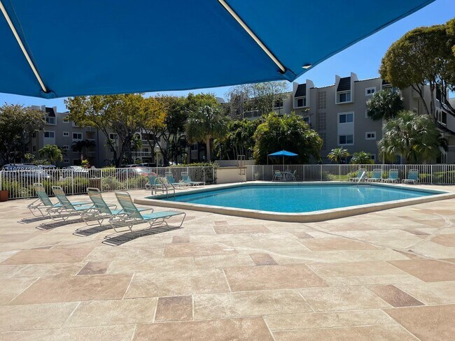 Foto del edificio - 7840 Camino Real