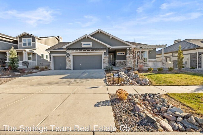 Foto del edificio - 5 br, 4.5 bath House - 1955 Walnut Creek Ct
