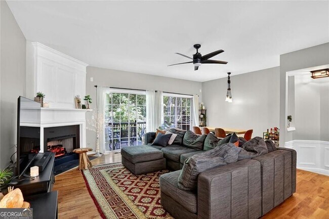 Building Photo - 2331 Towneheights Terrace SE