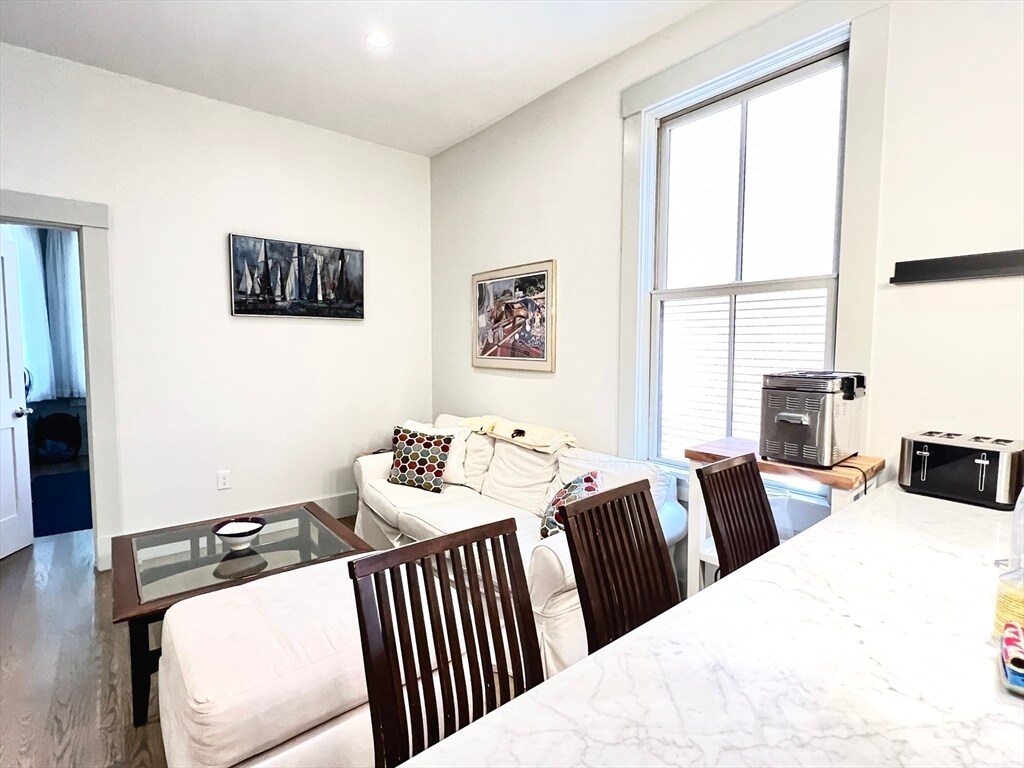 Foto principal - 15 Boardman St