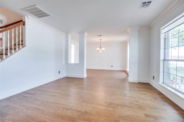 Foto del edificio - 1216 Royal Palm Ln