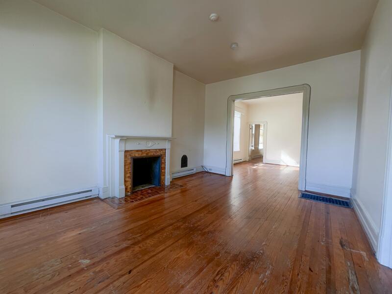 69 Broadway Unit Apt 1, Hagerstown, MD 21740 Condo for Rent in