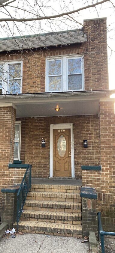 Foto principal - 157 Van Nostrand Ave