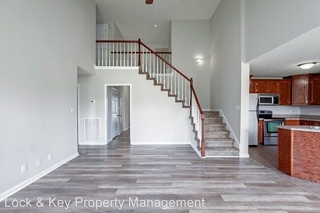 Building Photo - 3 br, 2.5 bath House - 1063 Cindy Jo Court