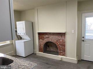 Building Photo - 278 Newtown Rd