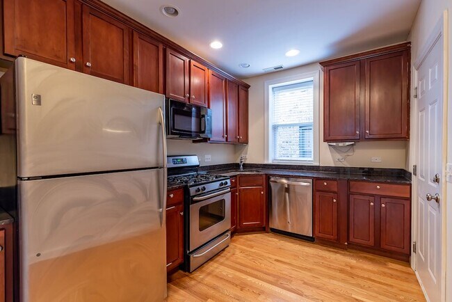 Foto del edificio - 3212 N Clifton Ave