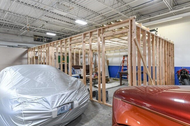 Building Photo - 1340 Hartford Ave