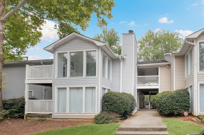Building Photo - 1410 Augusta Dr