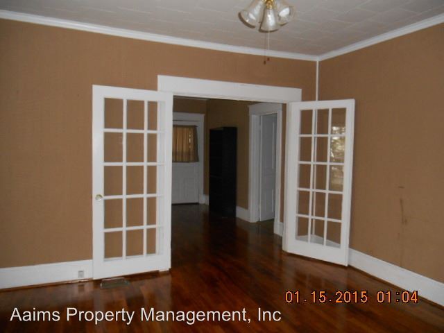 Building Photo - 3820 S Main St