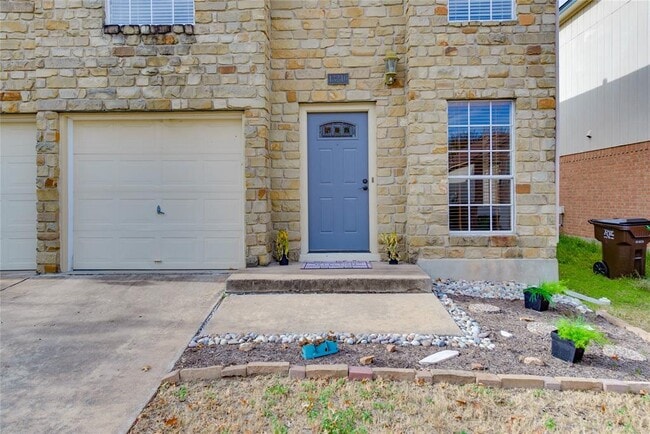 Building Photo - 13210 Marrero Dr