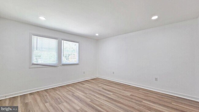 Foto del edificio - 1712 Mt Vernon Ave