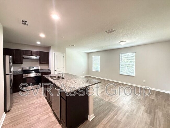 Building Photo - 6468 Sweetbay Ln