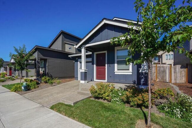 Photo - NEWER THREE BEDROOM WITH GARAGE House