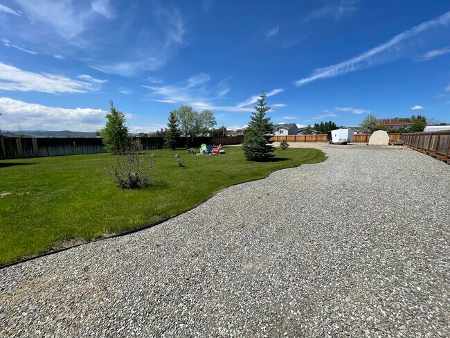 Building Photo - 1008 Antares Rd