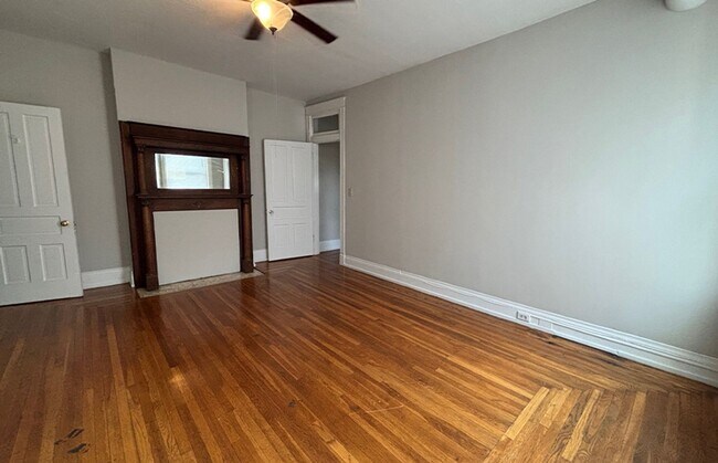 Foto del edificio - 3241 Jefferson Ave