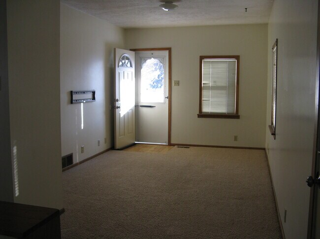 Building Photo - 4040 E St