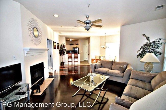Building Photo - 7832 Village Harbor Dr